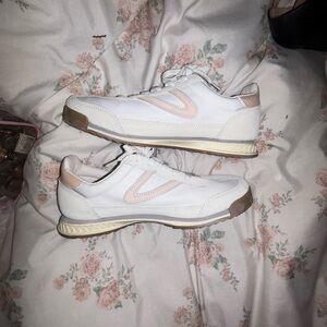 Tretorn Women's White Sneakers with Blush Accents
